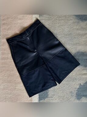 COS Navy Leather High-Waist Bermuda Shorts Sz. 4